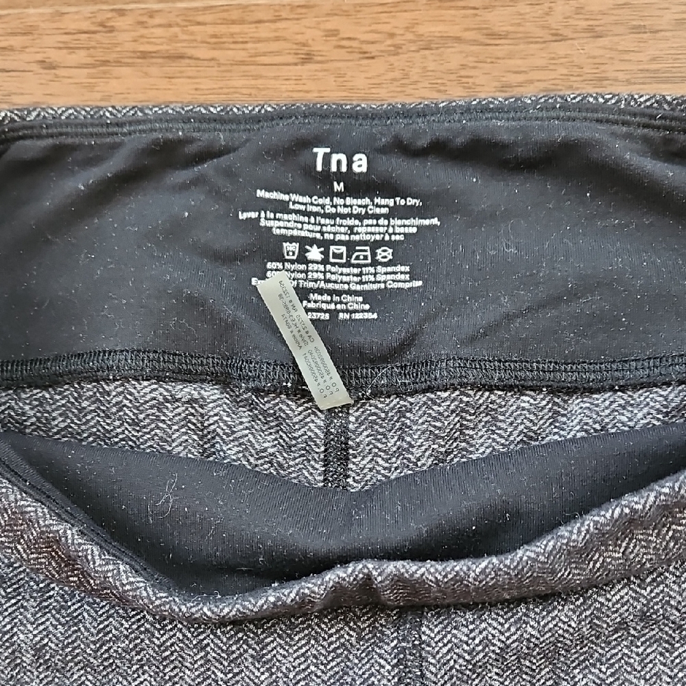 TNA herringbone Leggings - Picture 2 of 4